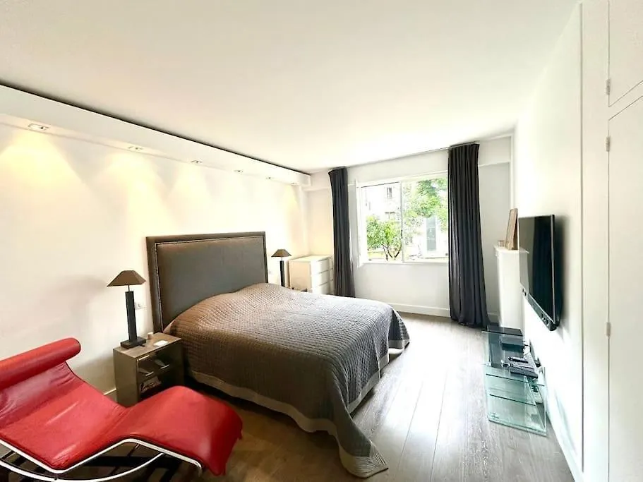 Apartment Victor Hugo Paris